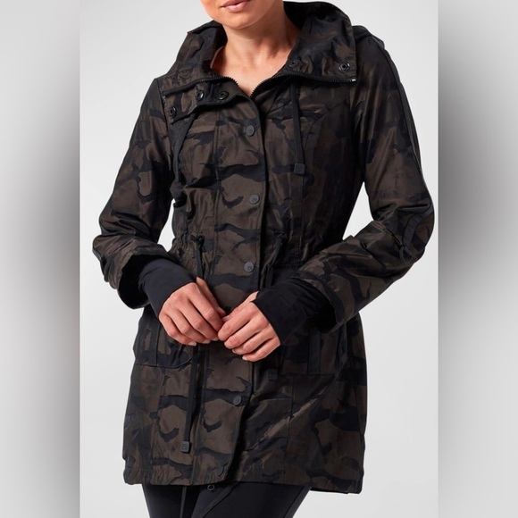 NWT Blanc Noir Camo-Print Hooded Anorak Jacket Small - Picture 1 of 5
